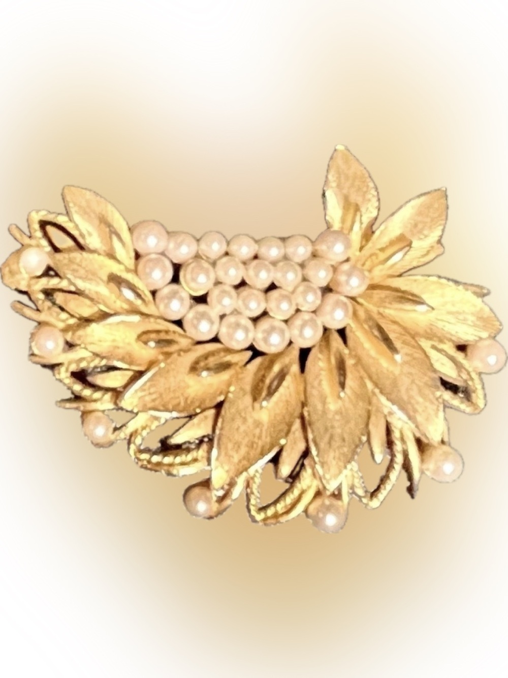 Vintage Gold Faux Pearl Leaf Brooch Pin Mid Century Modern MCM Grannycore 2”
